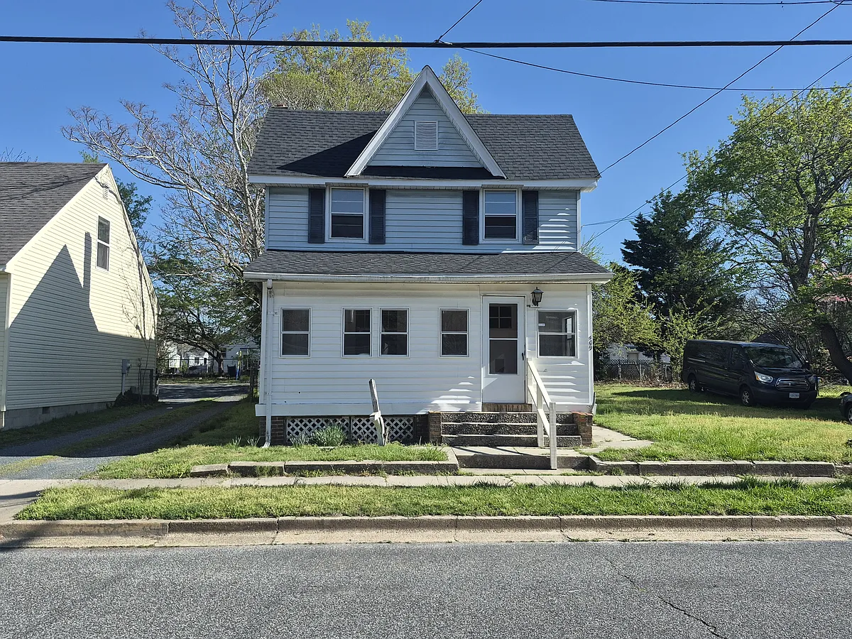 Building Photo - 409 Washington St