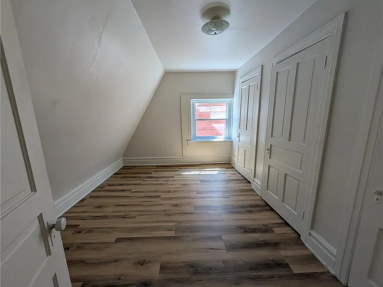 87 E Broad St #2 — Photo 20