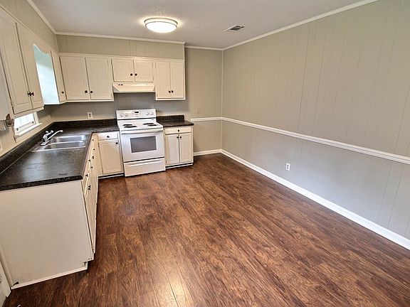 3rd image of 1220 Oriole Dr