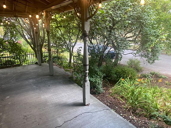 2nd image of 1209 Marlowe Ave