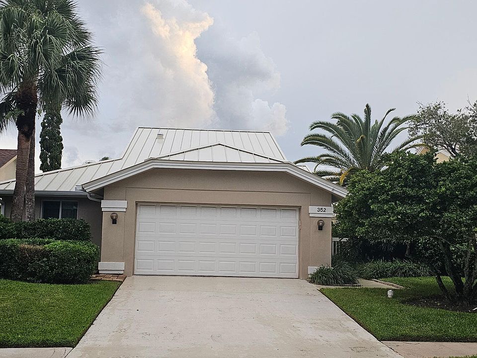 1st image of 352 RIVER EDGE Road