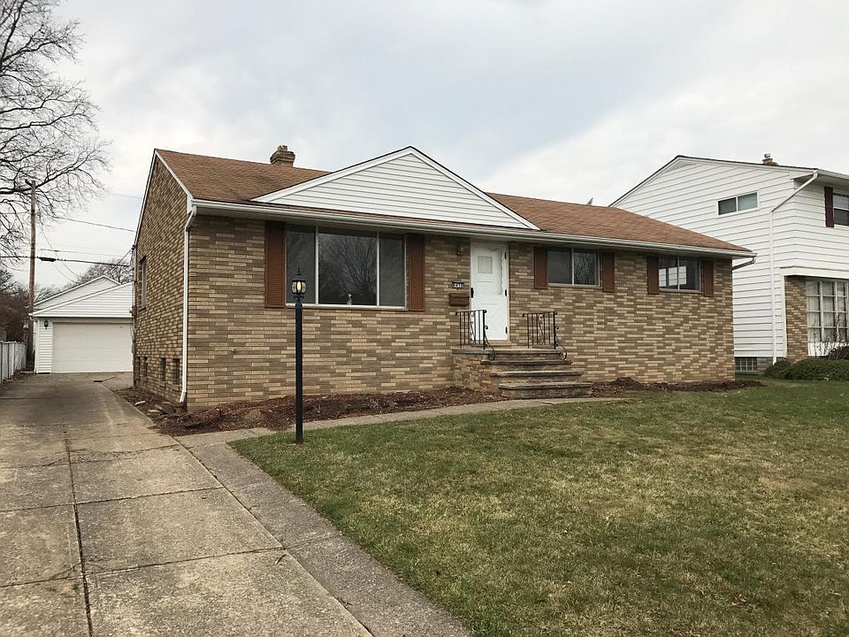 1st image of 6438 Beverly Dr