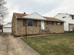 6438 Beverly Dr, Parma Heights, OH 44130
