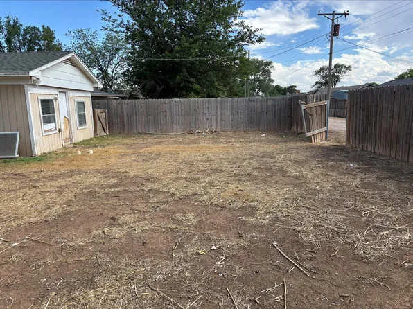 239 Greenwood St, Hereford, TX 79045