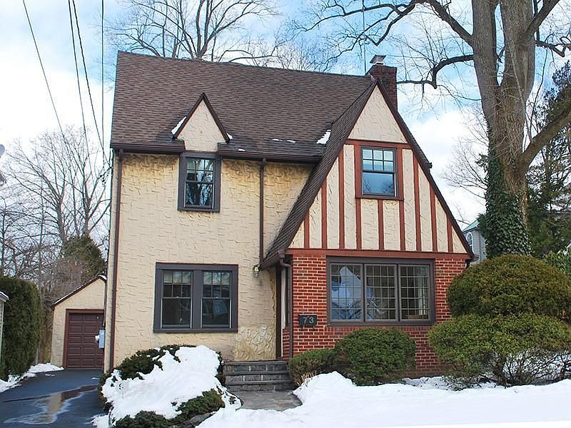 Charming Sun-Drenched Fox Meadow Tudor