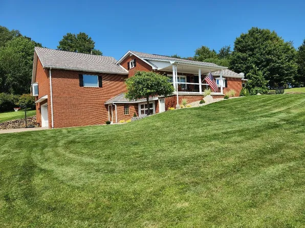 214 Myrtle Ave, Punxsutawney, PA 15767