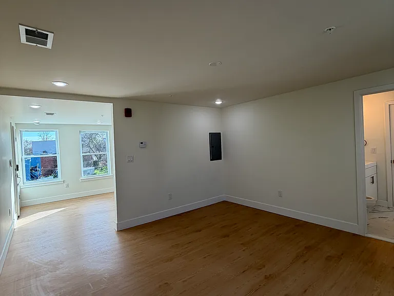 4212 Lancaster Ave #302 — Photo 14