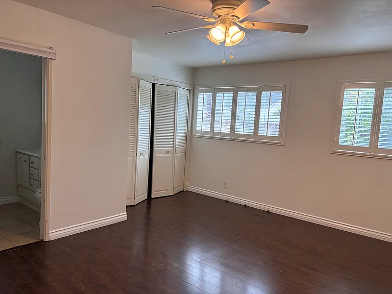 15429 Bloomfield Ave — Photo 9