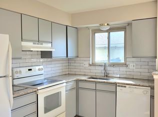 8017 Lexington Park Dr, Colorado Springs, CO 80920