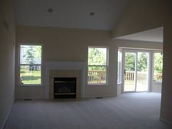 3rd image of 624 Woodhaven Dr #1