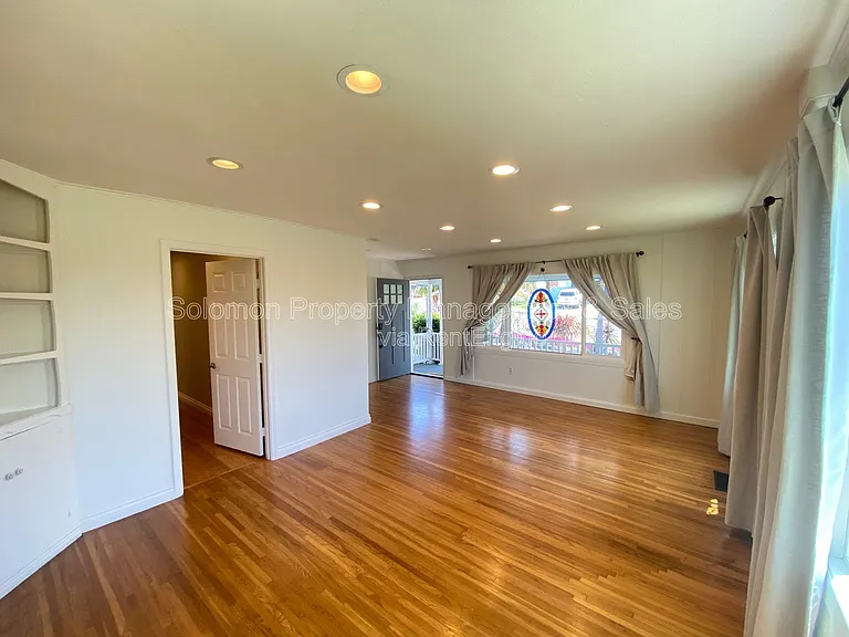 339 Crouch St — Photo 4
