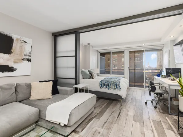 142 East 16th Street image 5 of 15