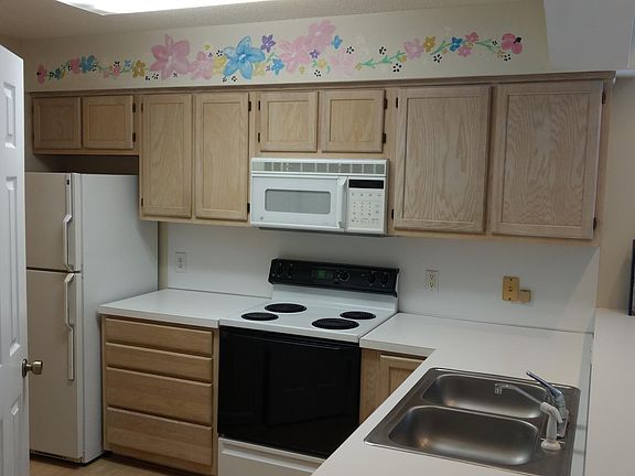 Fully-equipped kitchen!