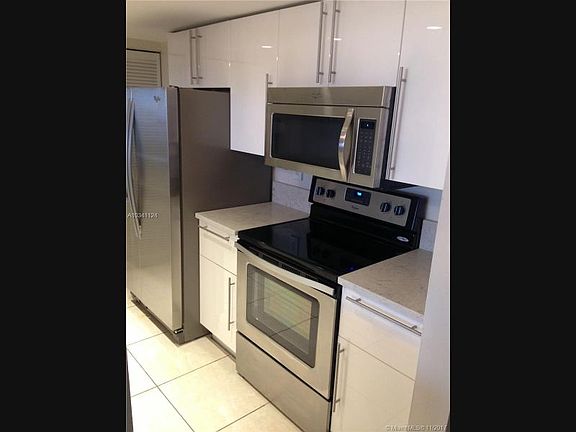 4th image of 1717 N Bayshore Dr #A-2656