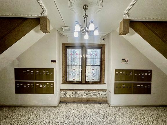 2nd image of 429 Fairmount Ave APT 412A