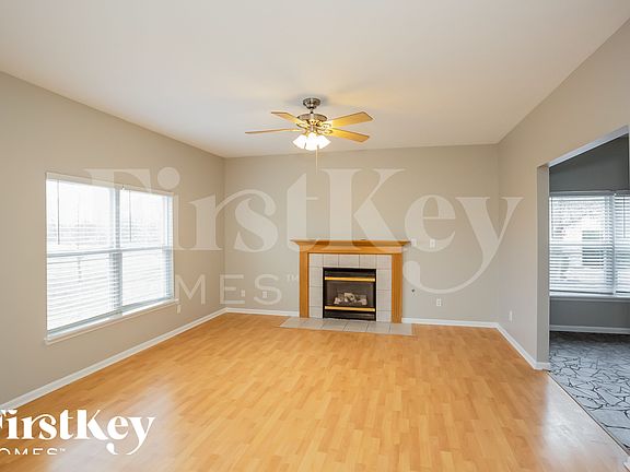 3rd image of 13947 Royalwood Dr