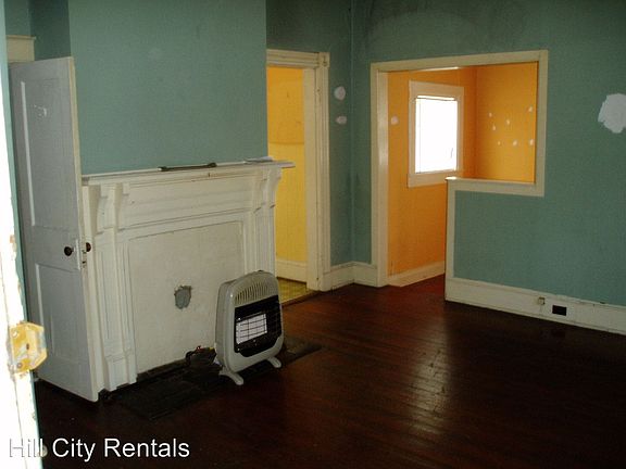 4th image of 700 Euclid Ave #B