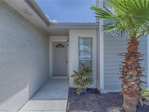 2nd image of 512 Sunny Cir