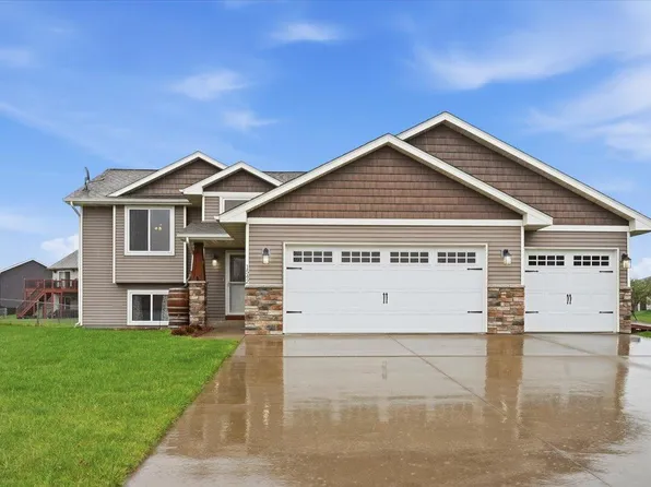 1542 Ponderosa Ln, New Richmond, WI 54017