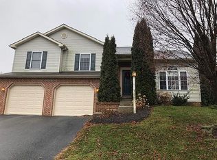 498 Vista Rd, Columbia, PA 17512