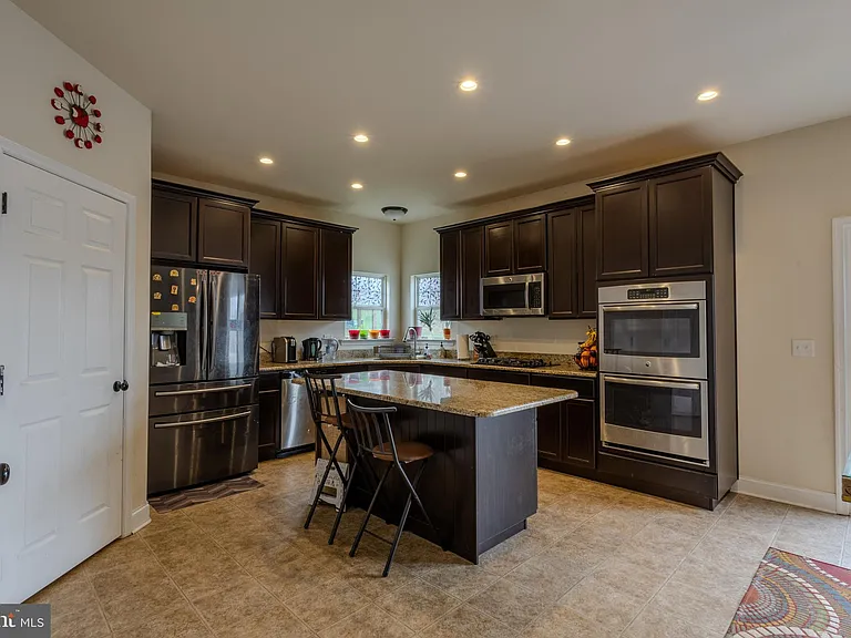 3365 Alydar Rd — Photo 17