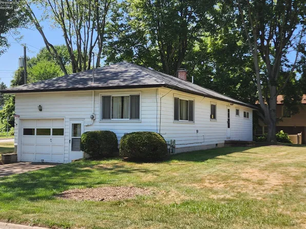 305 Wilbor Ave, Huron, OH 44839