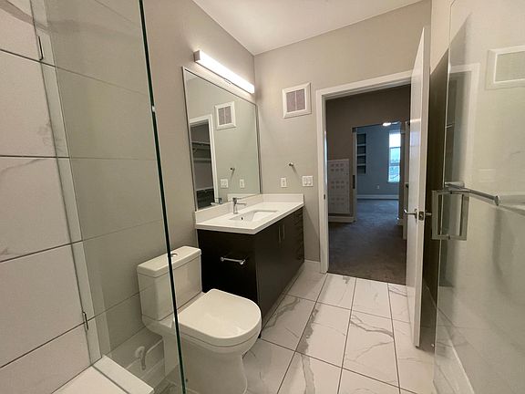 4th image of 238 E Mississippi Ave #530