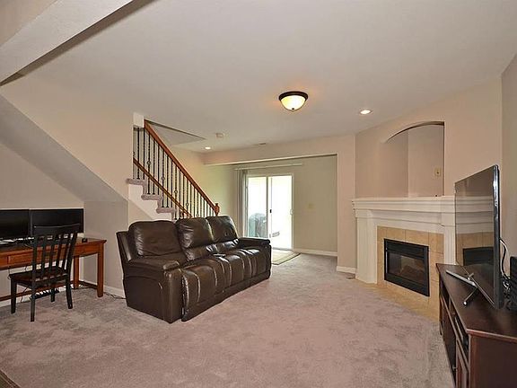 5th image of 13686 Oak Valley Dr