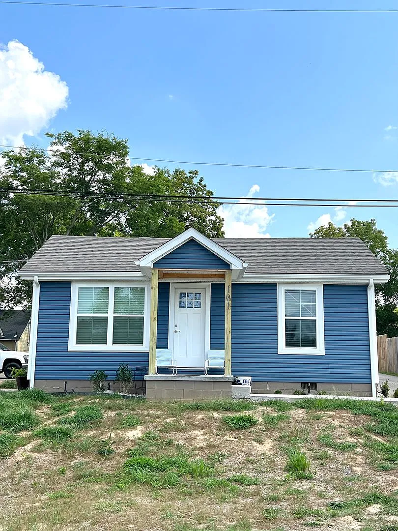 1010 Stubbins St photo 1