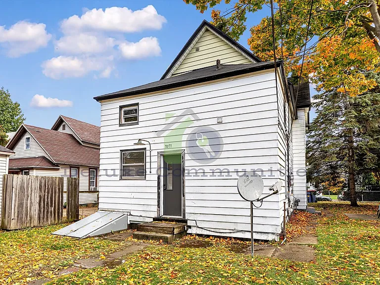 1011 Jennette Ave NW — Photo 10