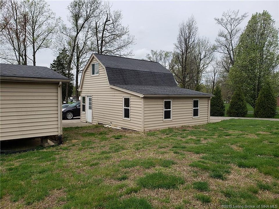 2nd image of 2716 Blackiston Mill Rd