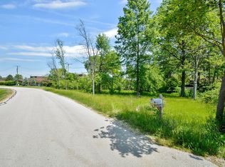 8341 Meadowbrook Dr, Burr Ridge, IL 60527