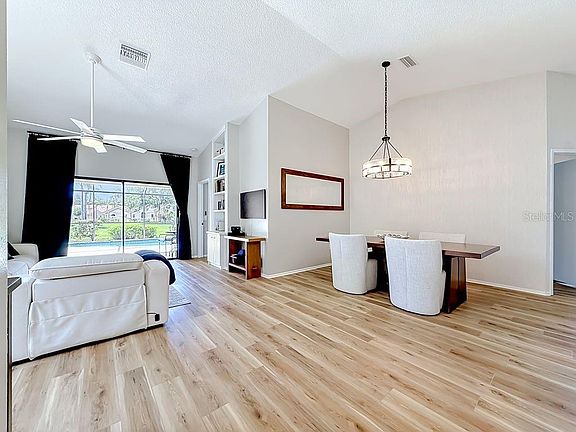 3rd image of 5569 GREYSTON STREET