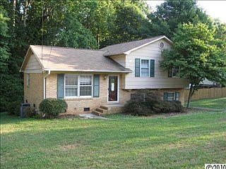 1st image of 811 Yellowstone Ct