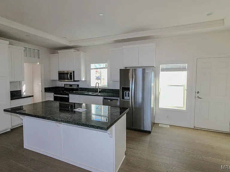 1336 La Crescenta Dr #1 — Photo 8