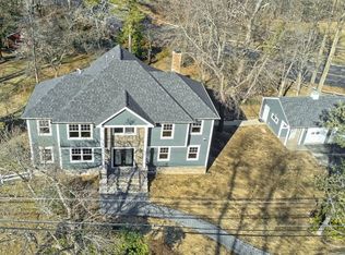 945 Valley Rd, Watchung, NJ 07069