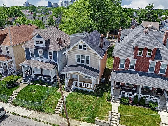 3rd image of 215 N 22nd St