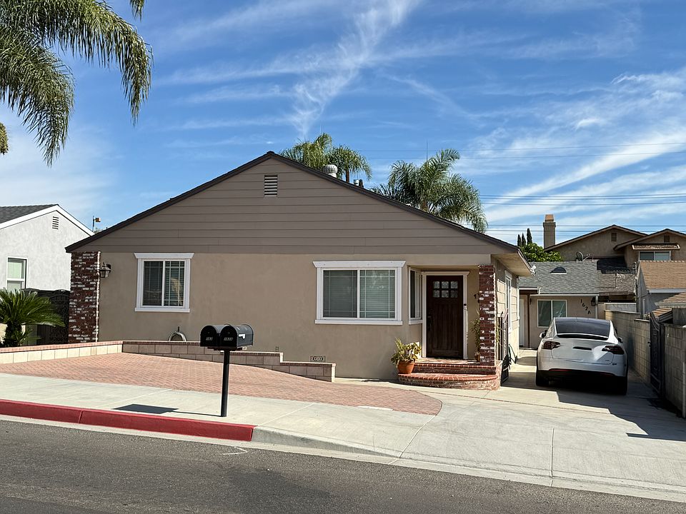 1st image of 162 N Barranca Ave