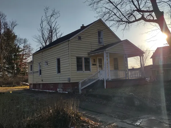 2224 7th St NE, Canton, OH 44704