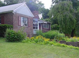 8 Falcon Dr, Budd Lake, NJ 07828