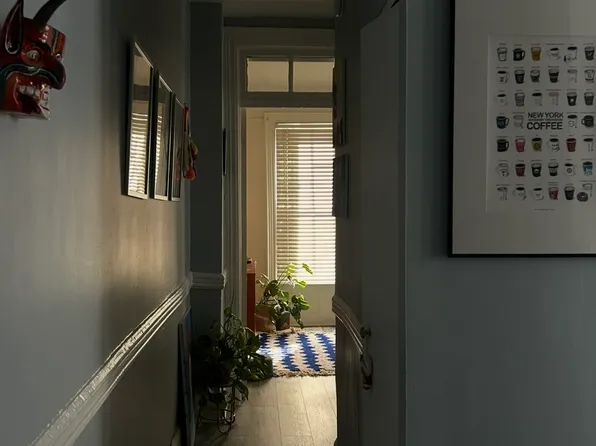 334 East 65th Street image 1 of 8