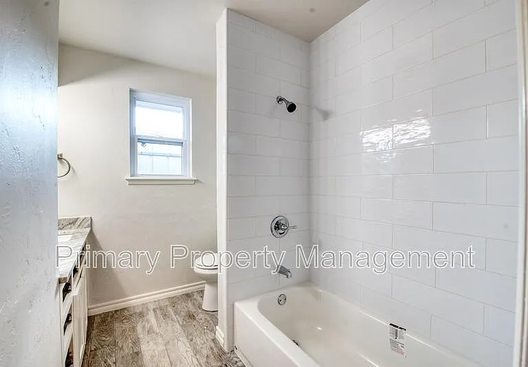 7604 NW 29th St — Photo 6