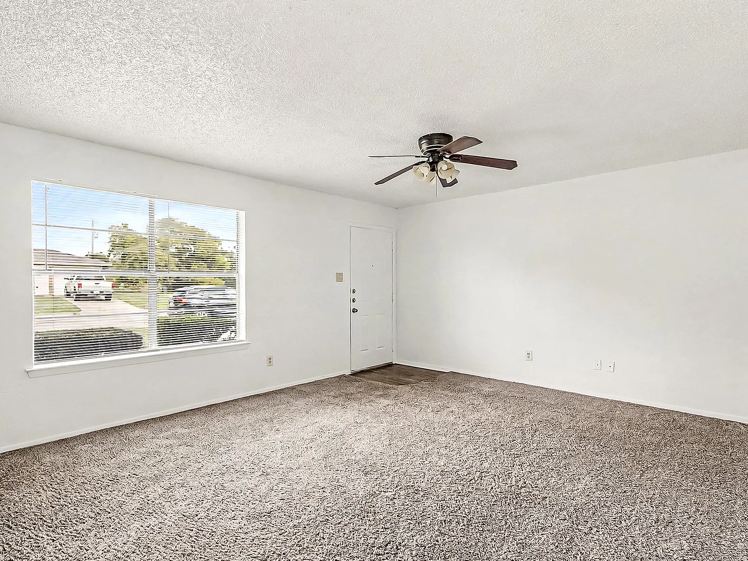 110 Ramada Dr — Photo 4