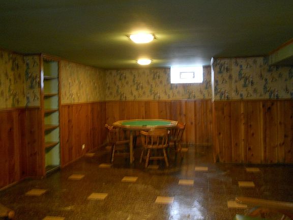 5th image of 1923 Newcastle Ave