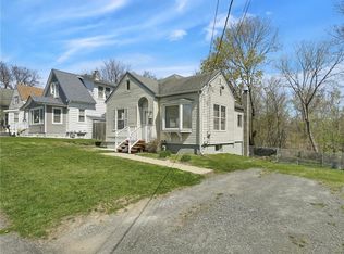 102 Sproat St, Middletown, NY 10940