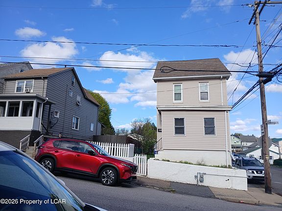 2nd image of 641 Garfield St