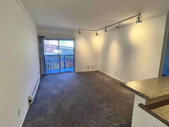 5th image of 401 Piccadilly Pl APT 16