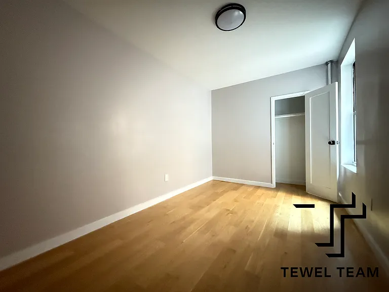 548 W 164th St #2AA — Photo 10