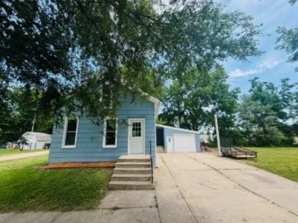 1359 18th Ave, Columbus, NE 68601