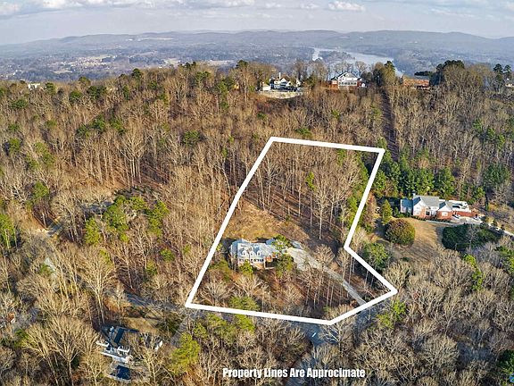 5th image of 138 Greenbriar Rd